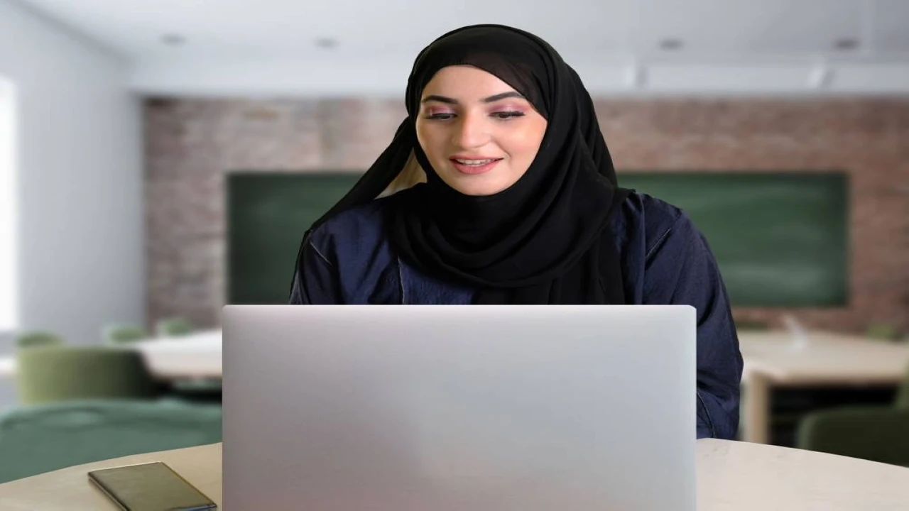 انطلاق الفصل الثالث وتوظيف التعلم عن بُعد لتعزيز الخطط الدراسية ورفاه الطلبة